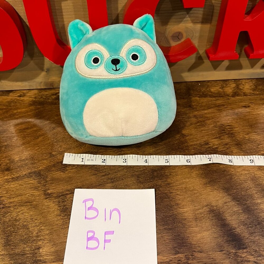 Lance The Teal Lemur - squishmallows Toy Bin